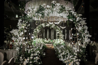奢华白绿色婚礼-满分花艺设计